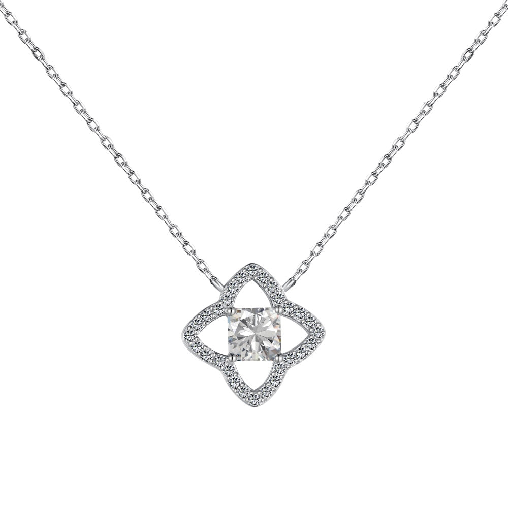 [Love More]Exquisite Flower Shape Princess Cut Necklace