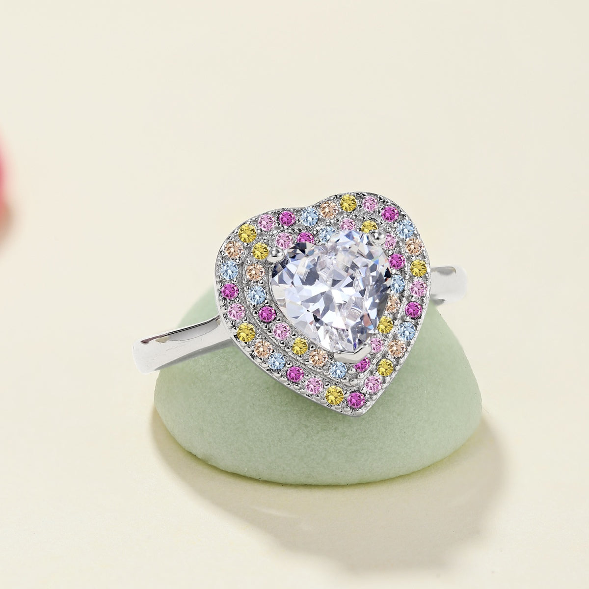 [Love More]Delicate Ebullient Heart Shape Wedding Ring