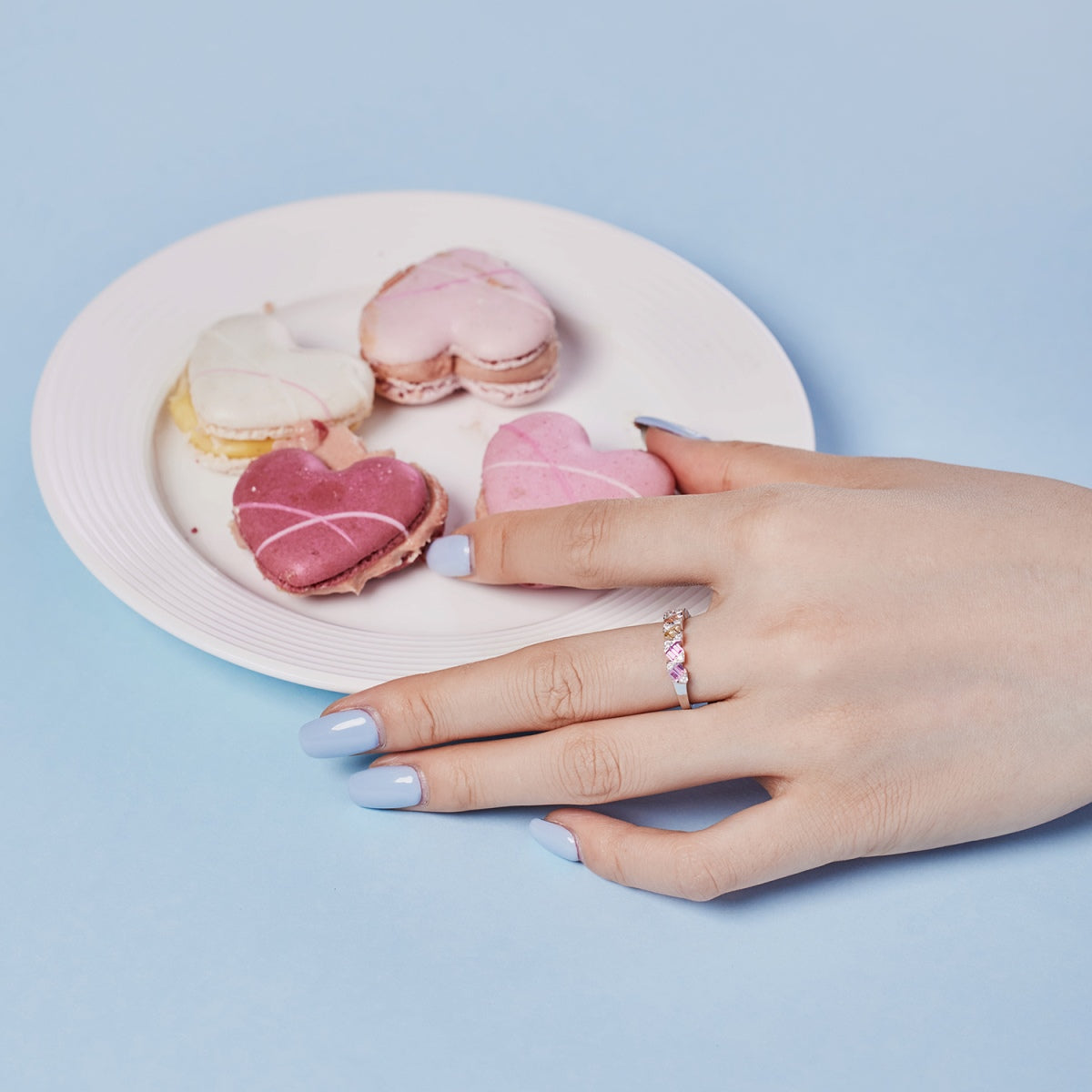 [Love More]Delicate Vibrant Emerald Cut Daily Ring