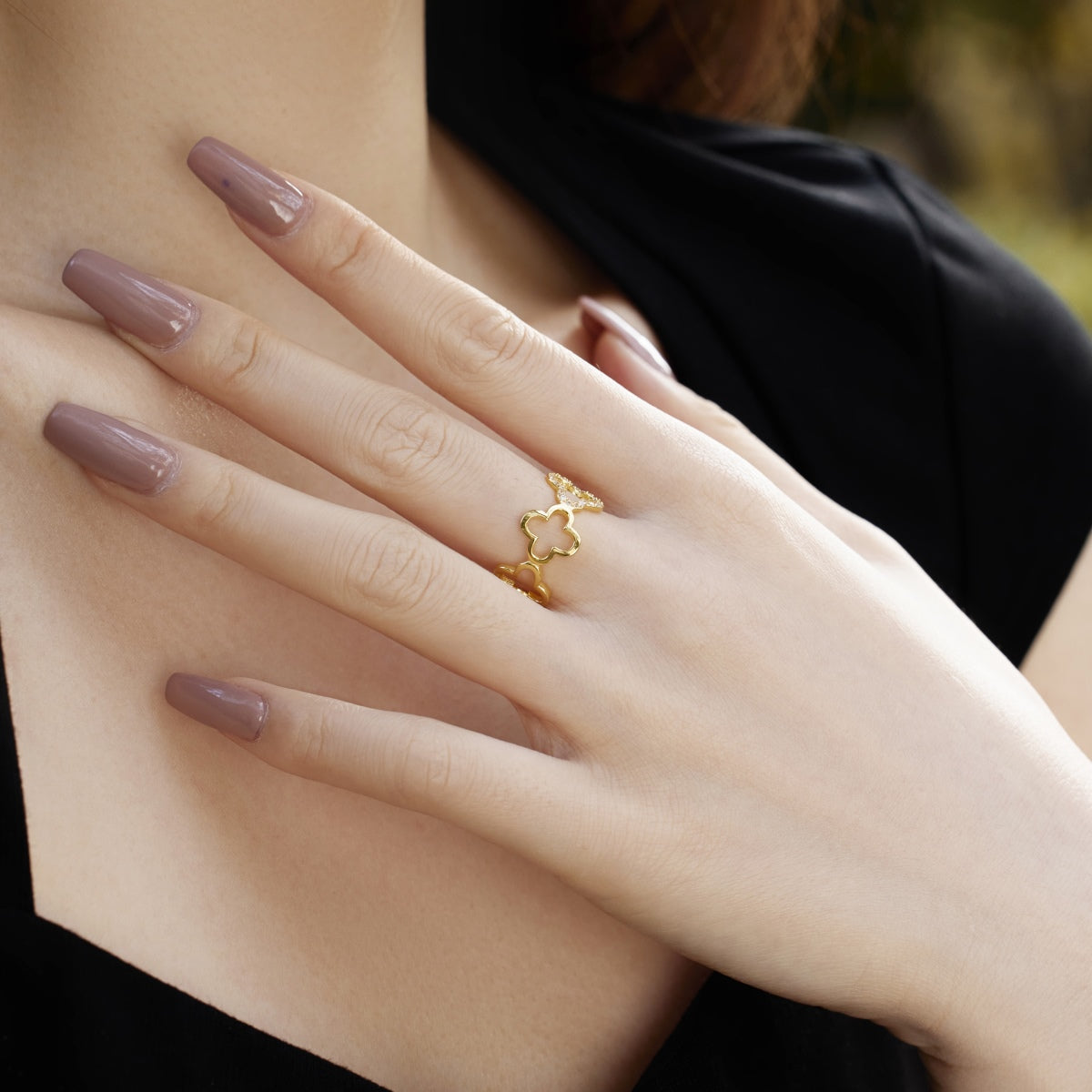[Love More]Hollow Design Four-Leaf Clover Flower Shape Ring