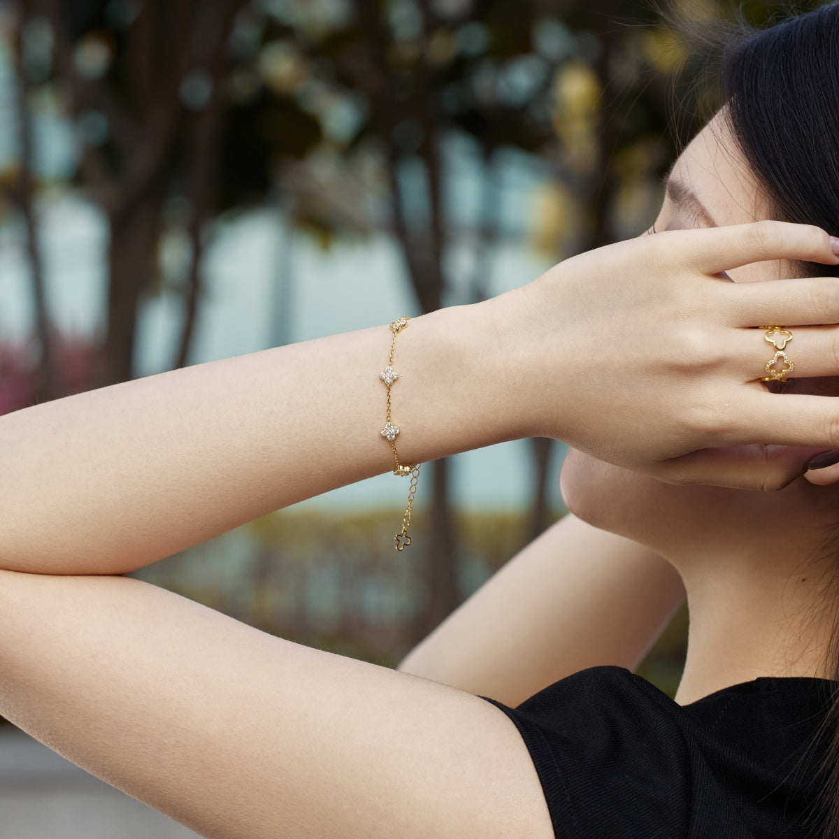 [Love More]Four-Leaf Clover Hollow Butterfly Bracelet
