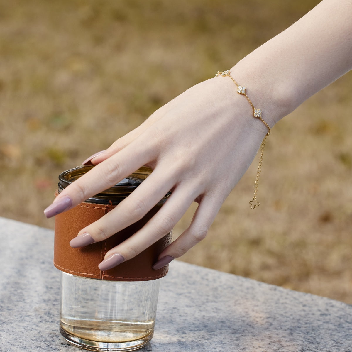 [Love More]Four-Leaf Clover Hollow Butterfly Bracelet