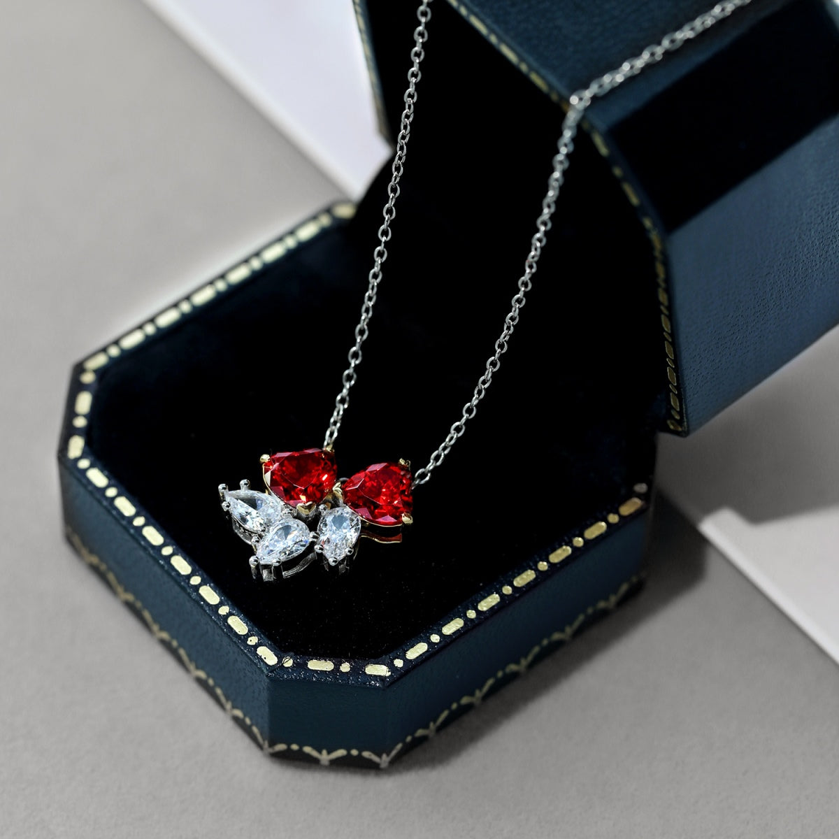 [Love More]Dainty Red Heart Necklace