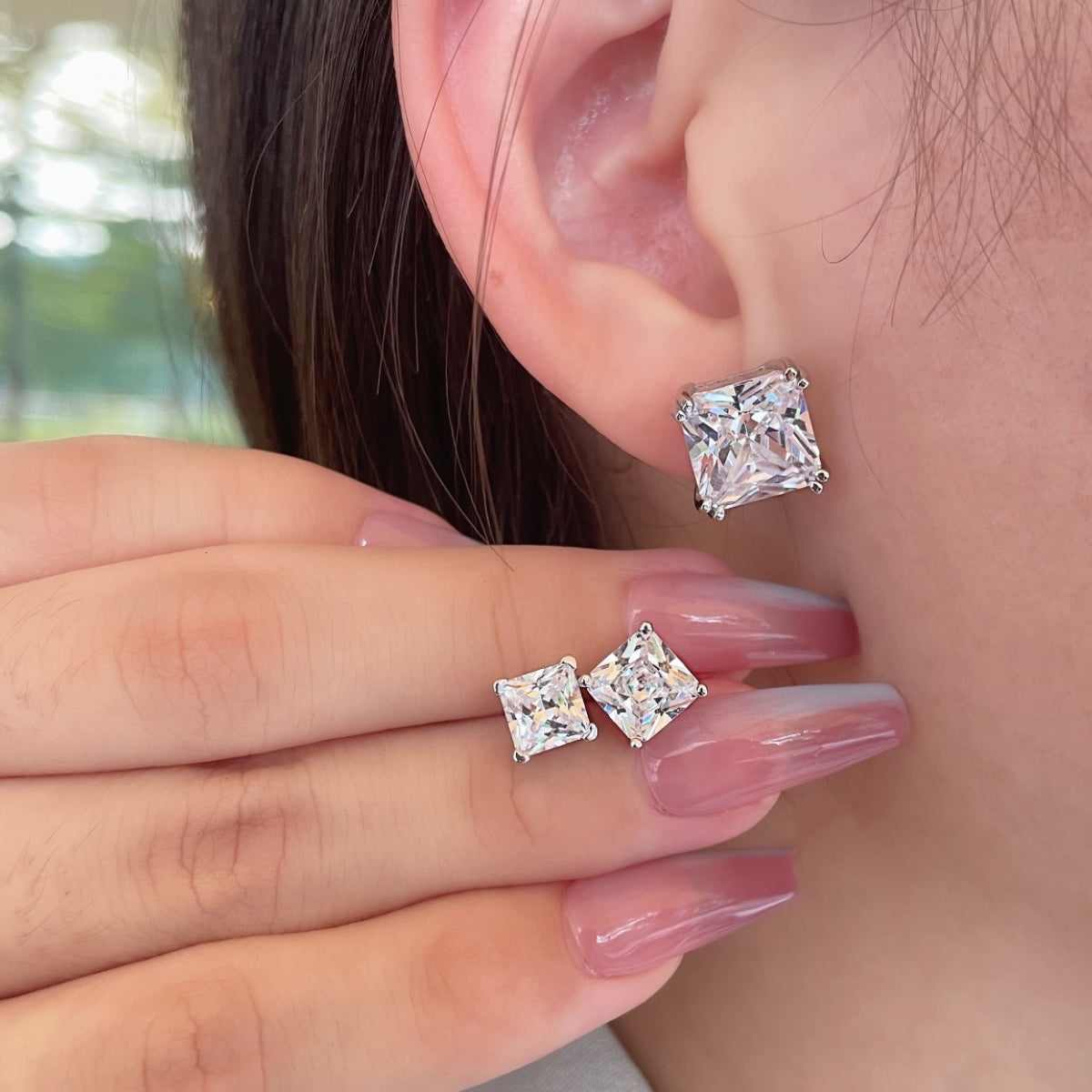 [Love More]Delicate Square Shape Earrings