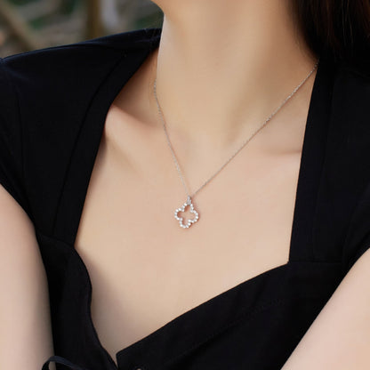[Love More]Four-Leaf Clover Hollow Design Exquisite Necklace