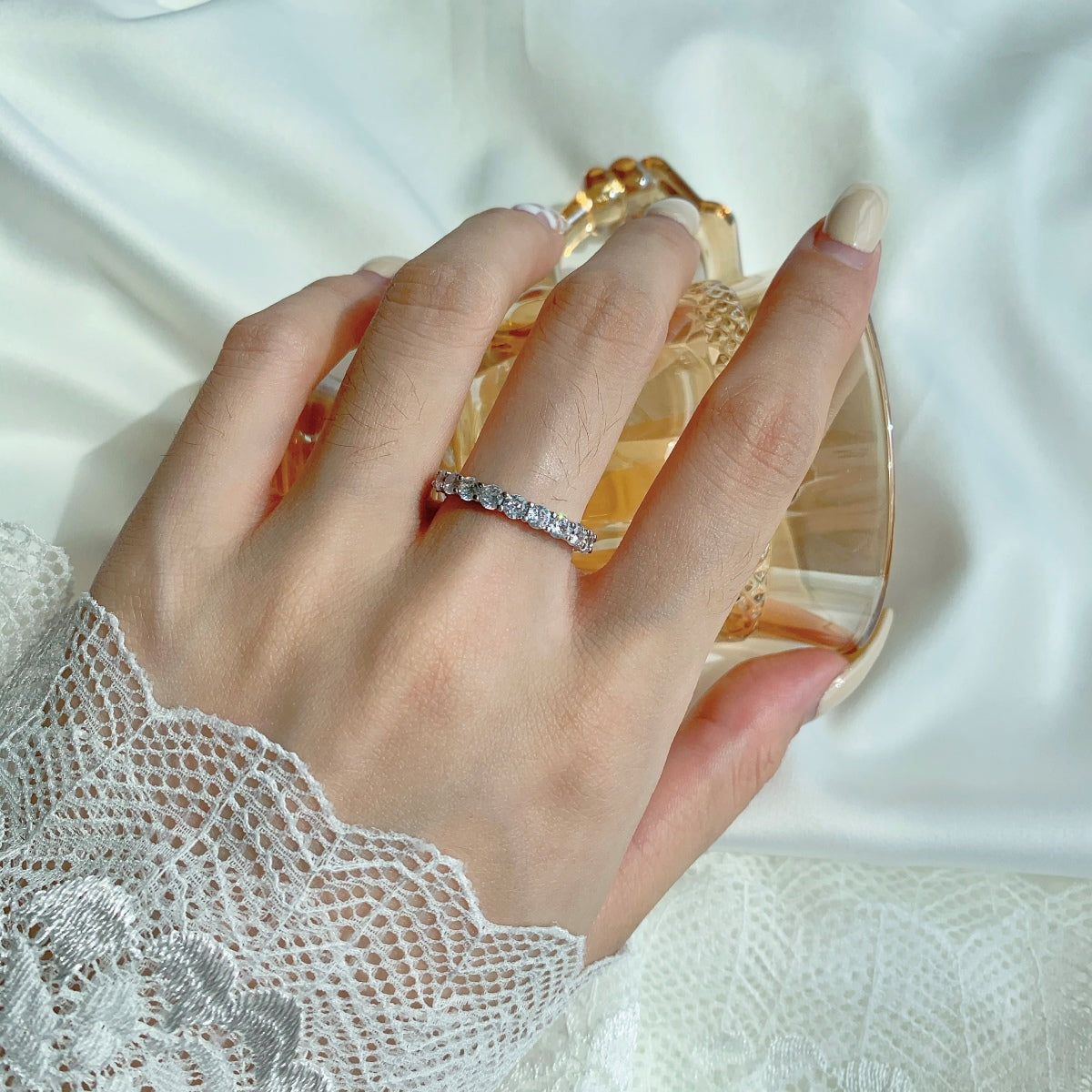 [Love More]Sparkling Round Cut Tennis Ring
