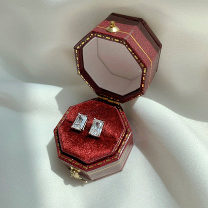 [Love More]Stylish Shiny Rectangular Center Stone Stud Earrings