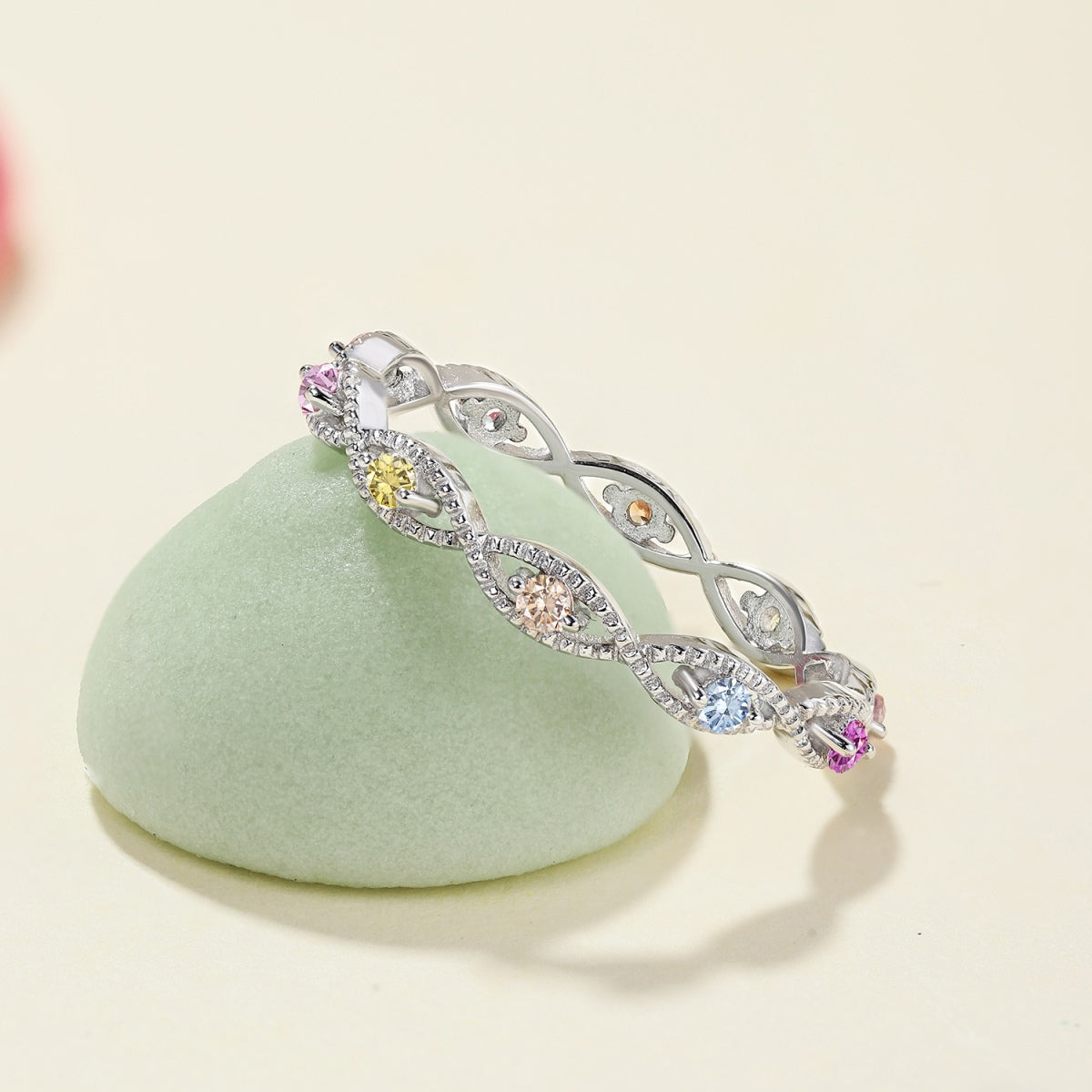 [Love More]Elegant Energetic Round Cut Daily Ring