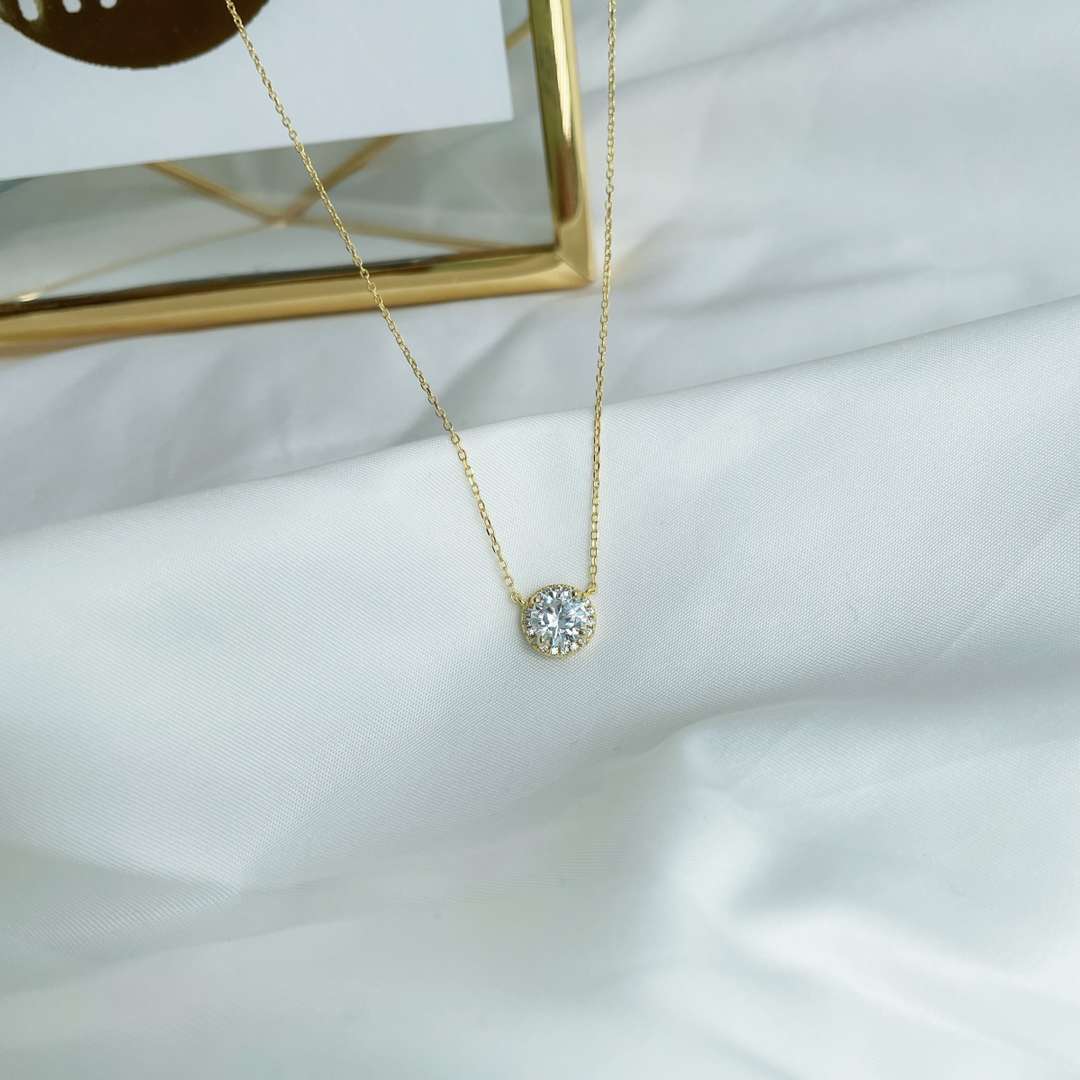 [Love More]Luxurious Round Cut Necklace