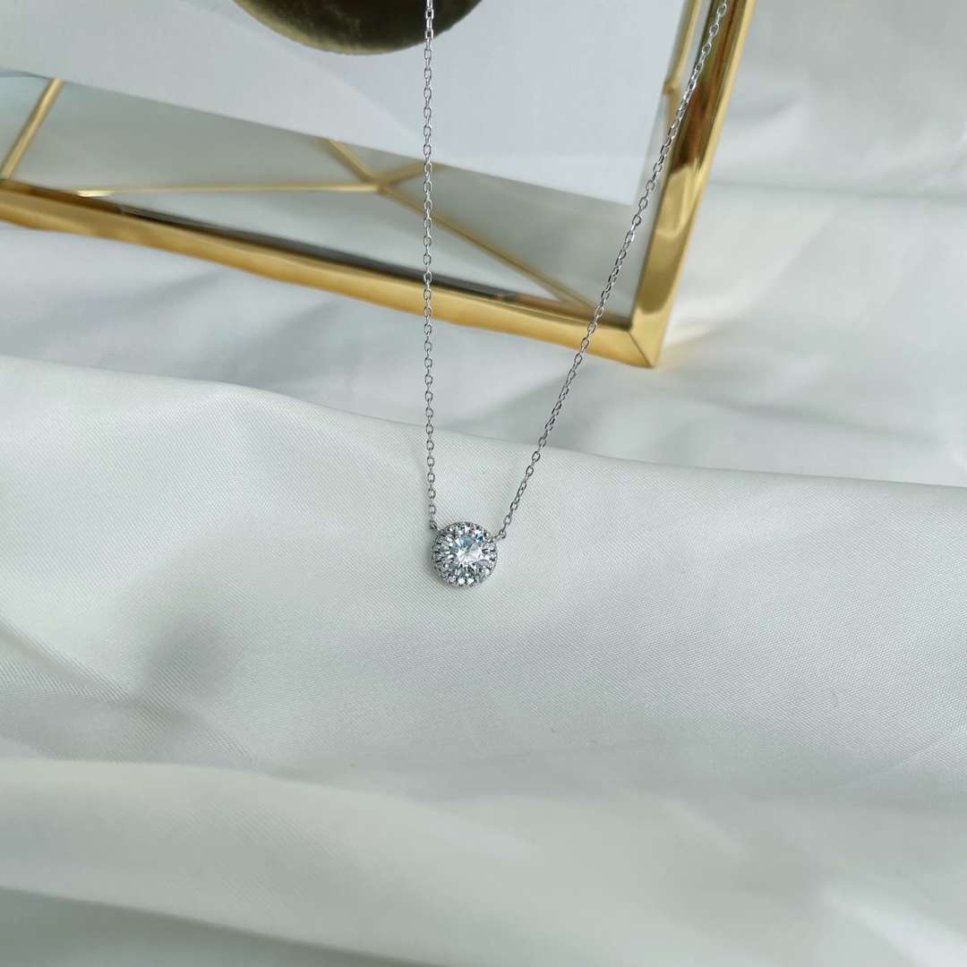 [Love More]Luxurious Round Cut Necklace