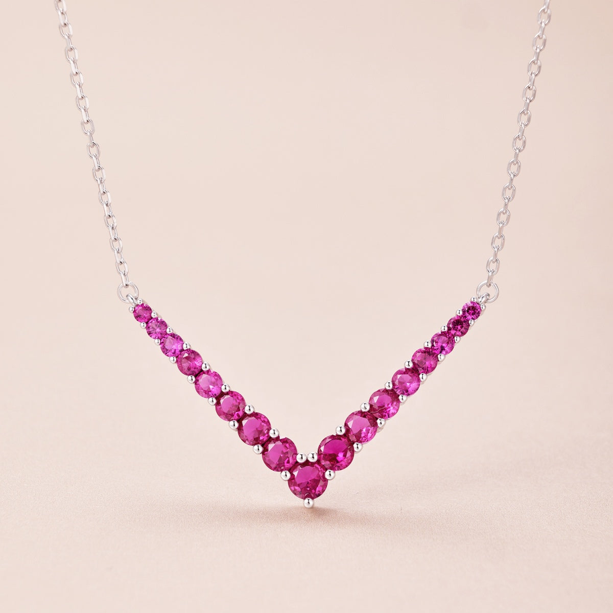 [Love More]Ornate Round Cut Necklace
