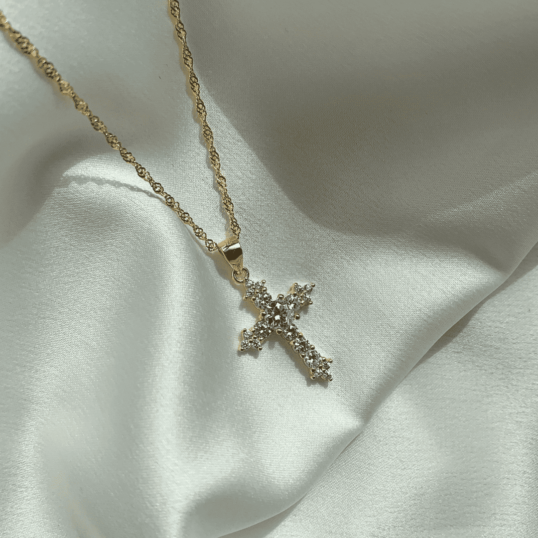 [Love More]Delicate Cross Shape Necklace