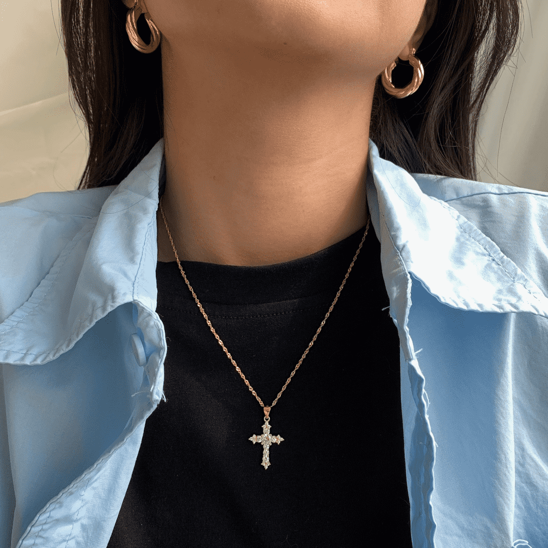 [Love More]Delicate Cross Shape Necklace