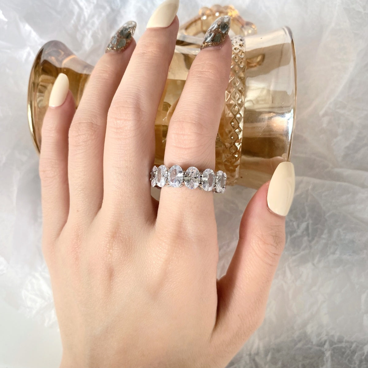 [Love More]Dainty Elongated Cushion Cut Tennis Ring
