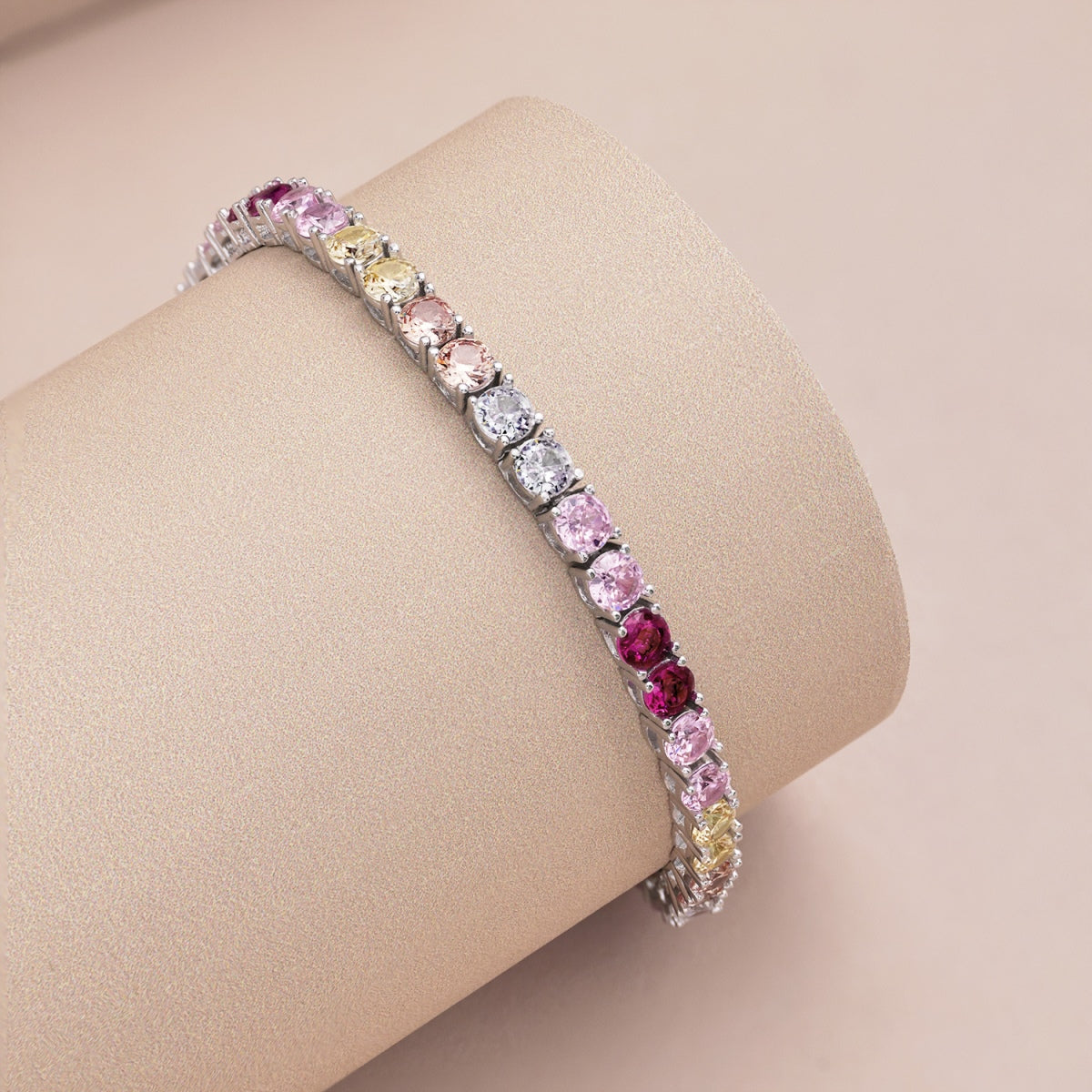 [Love More]Radiant Colorful Round Cut Tennis Bracelet