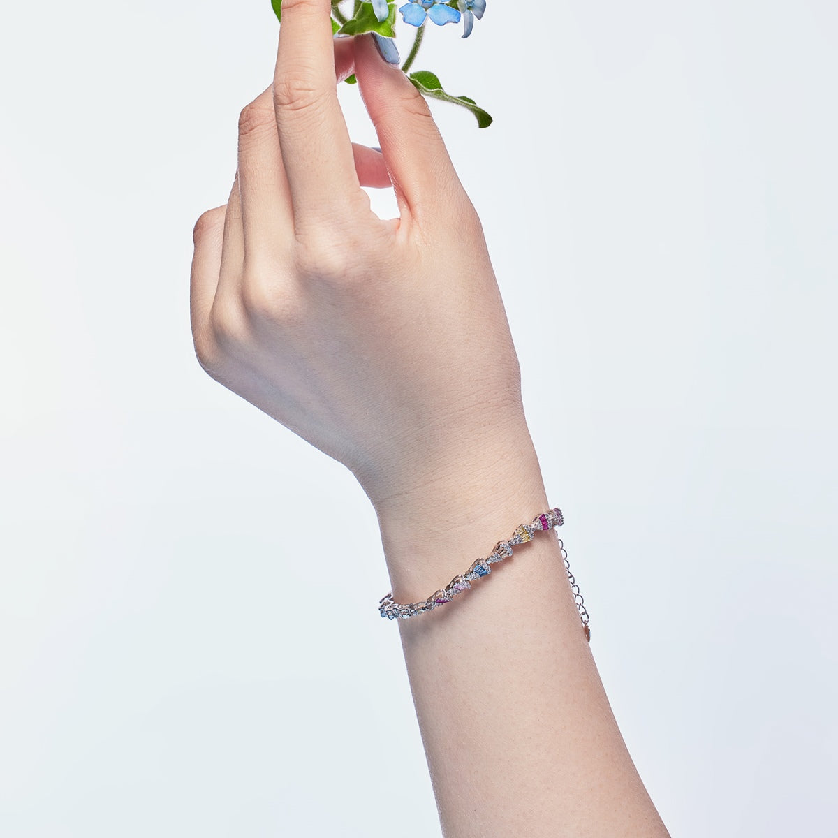 [Love More]Radiant Water Drop Shape Daily Bracelet