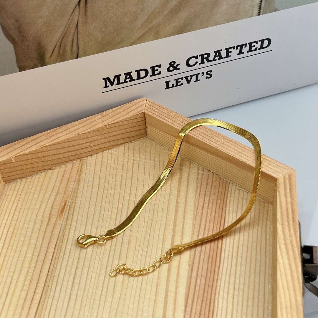 [Love More]Flat Snake Bone Chain Blade Necklace