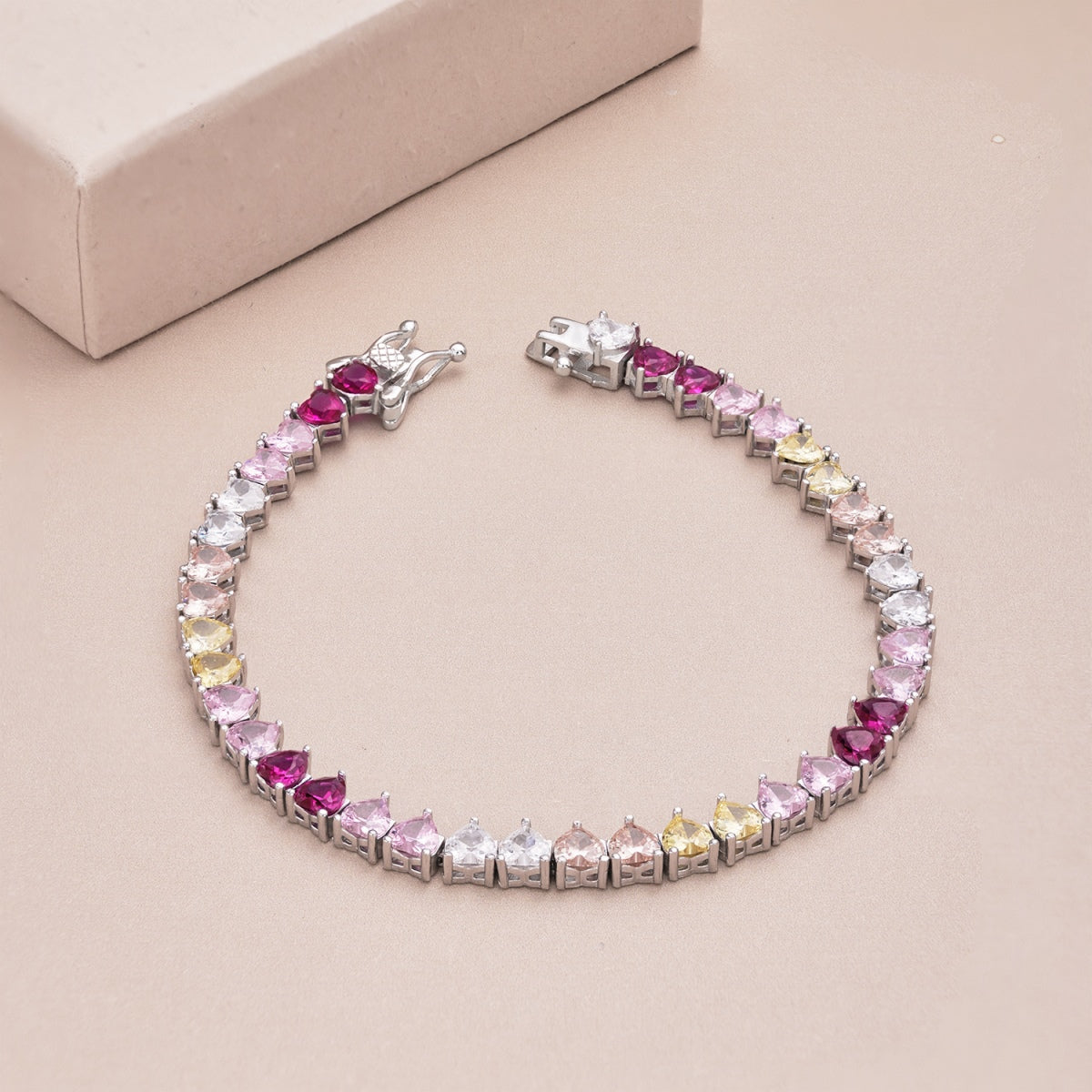 [Love More]Luxurious Colorful Romantic Heart Shape Lover Bracelet