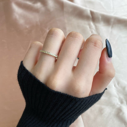 [Love More]Delicate Sparkling Round Cut Daily Ring