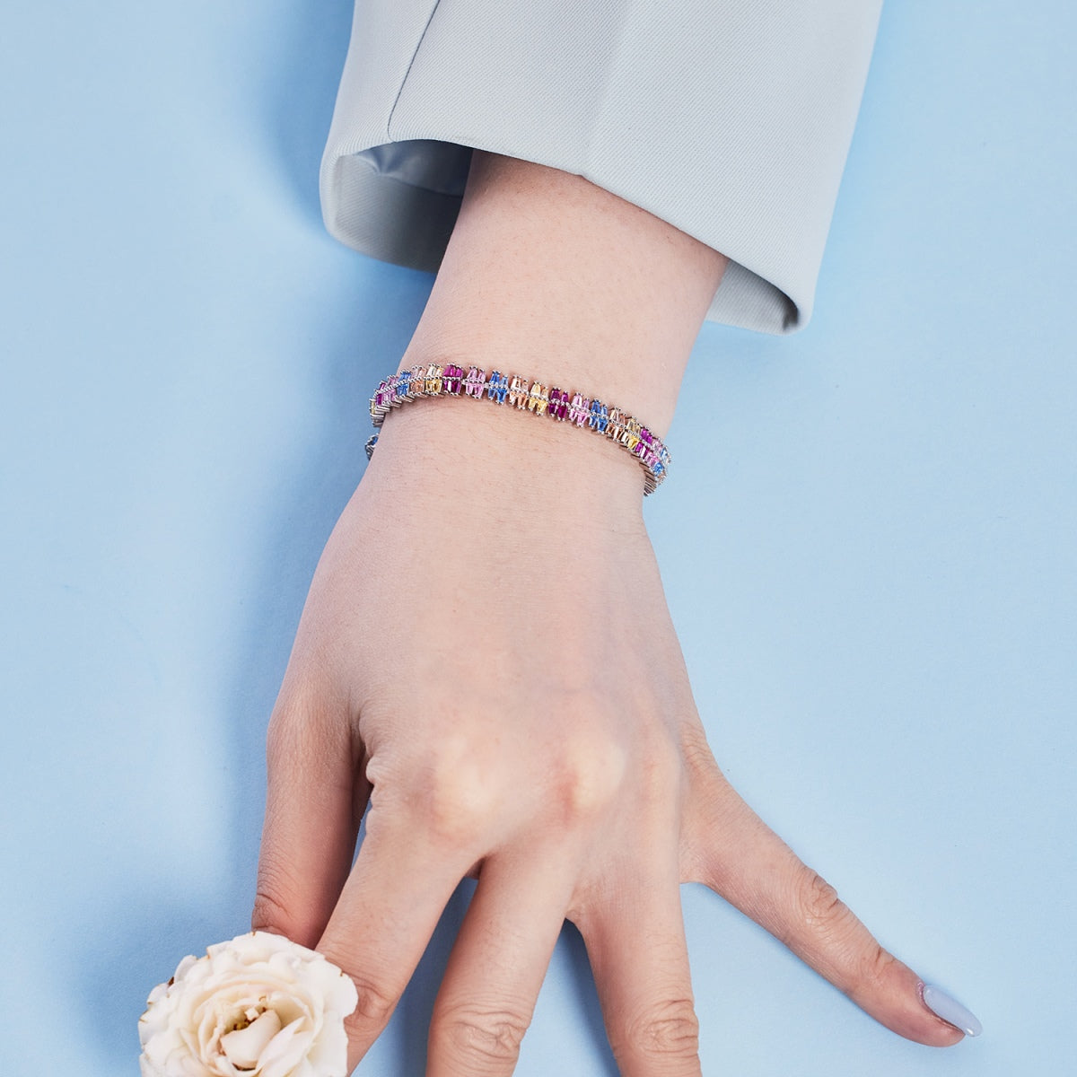 [Love More]Sparkling Exquisite Multi Cut Party Bracelet