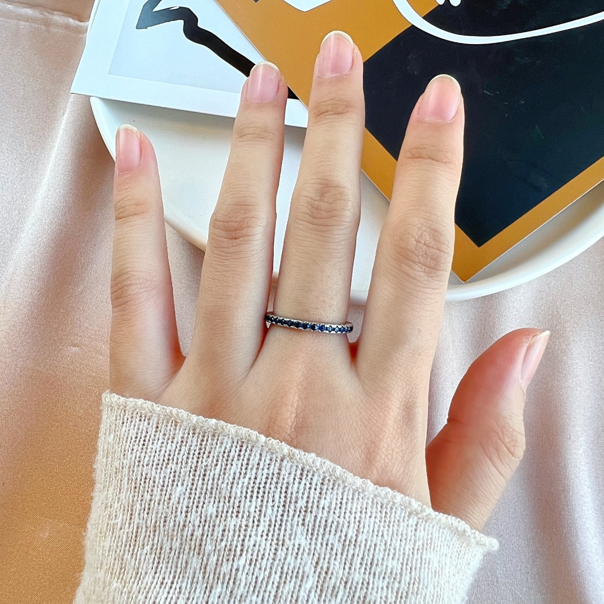 [Love More]Delicate Sparkling Round Cut Daily Ring