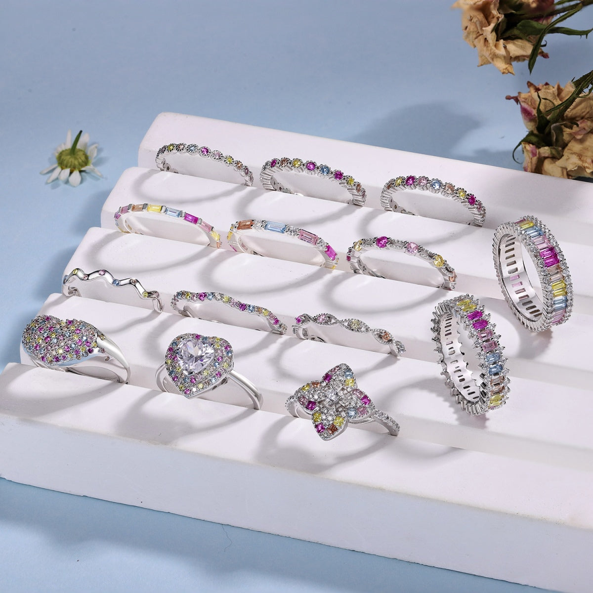 [Love More]Splashy Ornate Emerald Cut Cocktail Ring