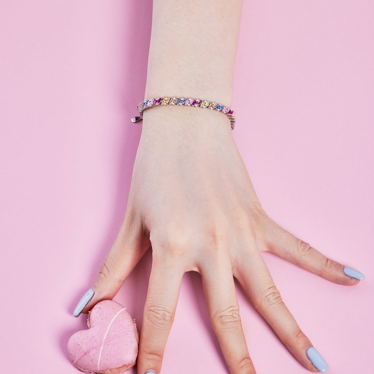 [Love More]Ornate Sparkling Multi Cut Party Bracelet