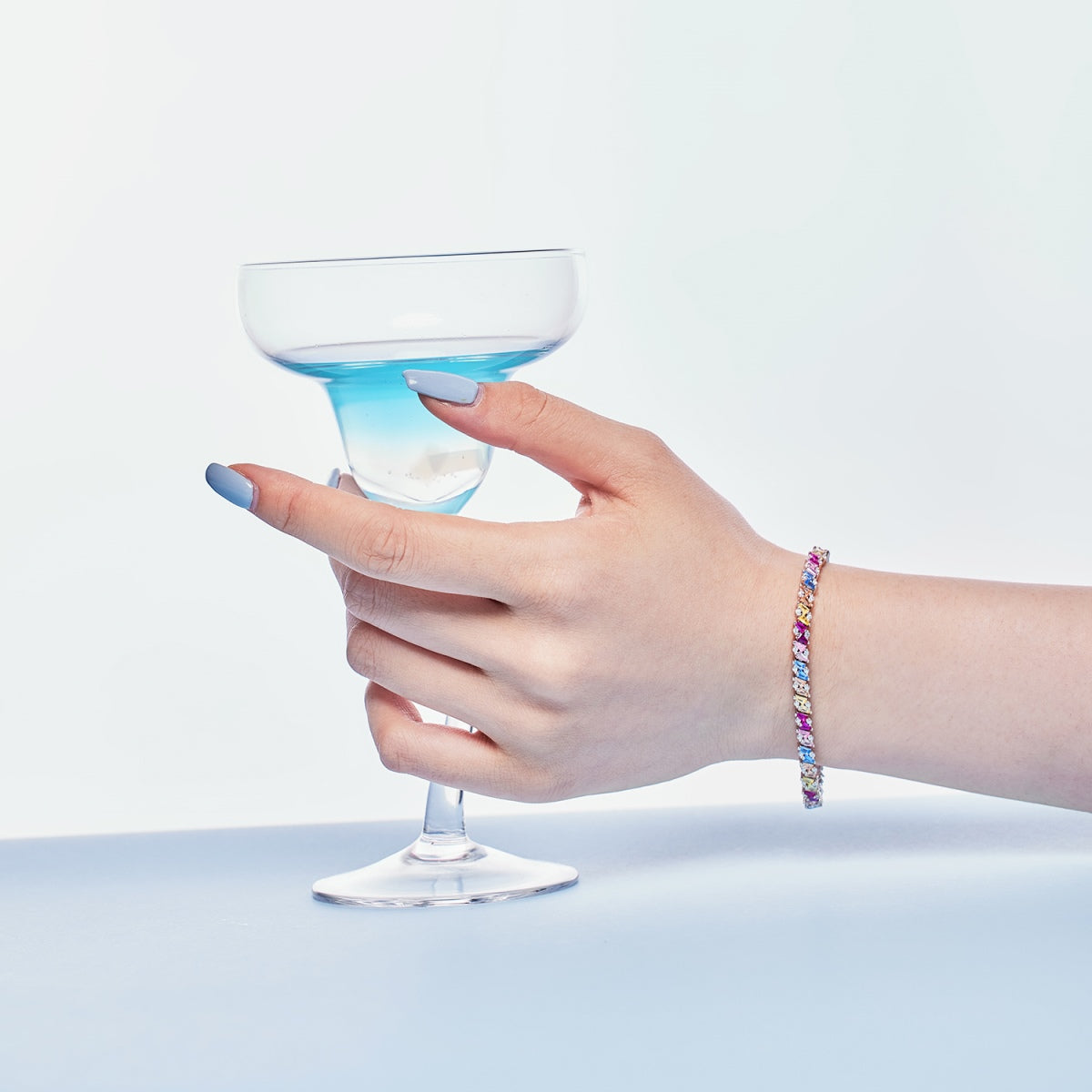 [Love More]Ornate Sparkling Multi Cut Party Bracelet