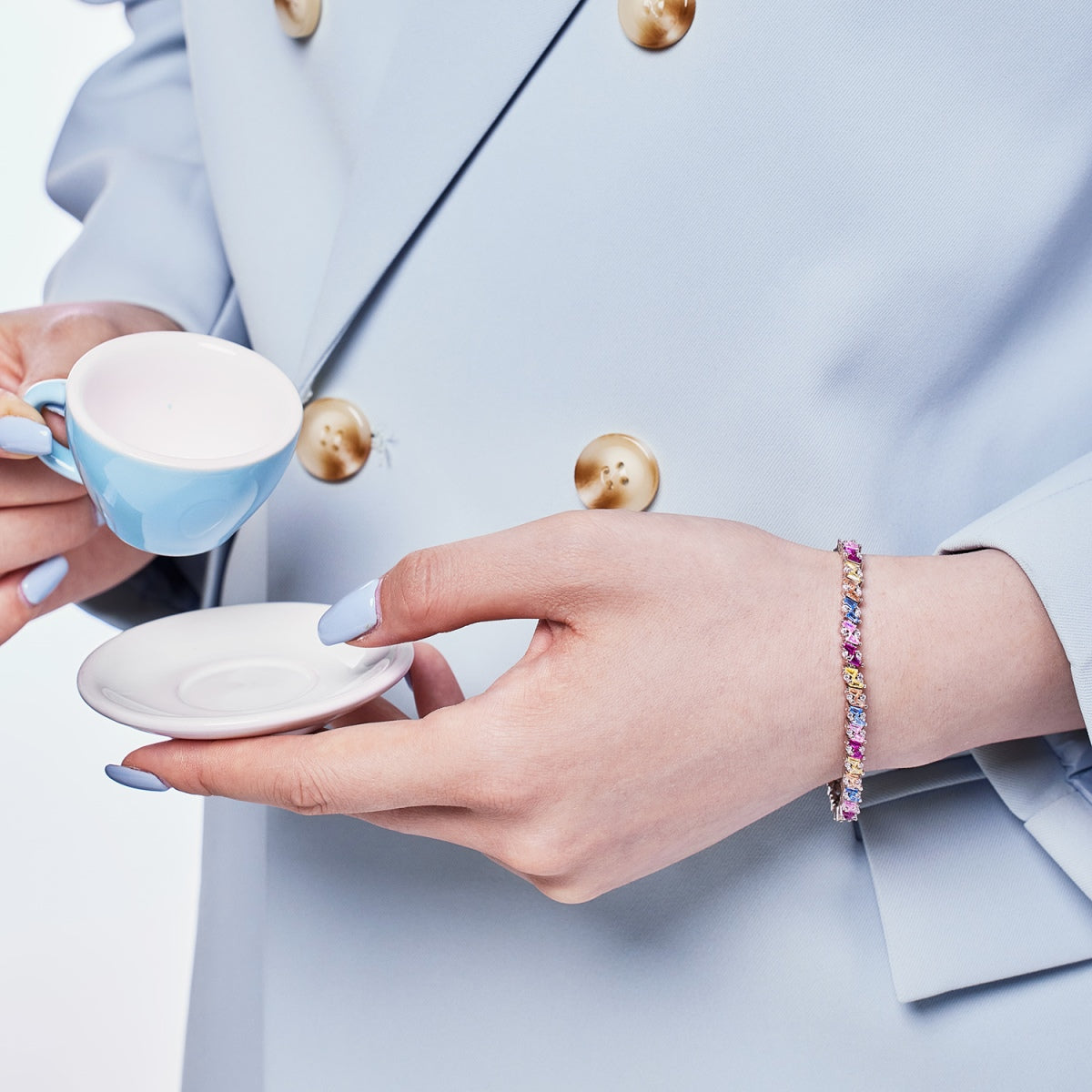 [Love More]Ornate Sparkling Multi Cut Party Bracelet