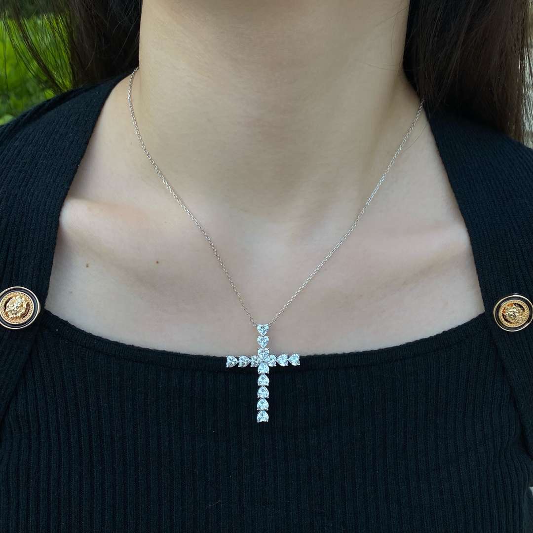 [Love More]Radiant Cross Shape Necklace