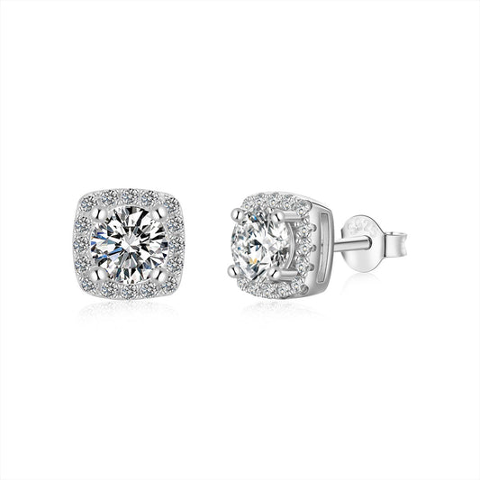 [Love More]Classic Round Center Stone Stud Earrings