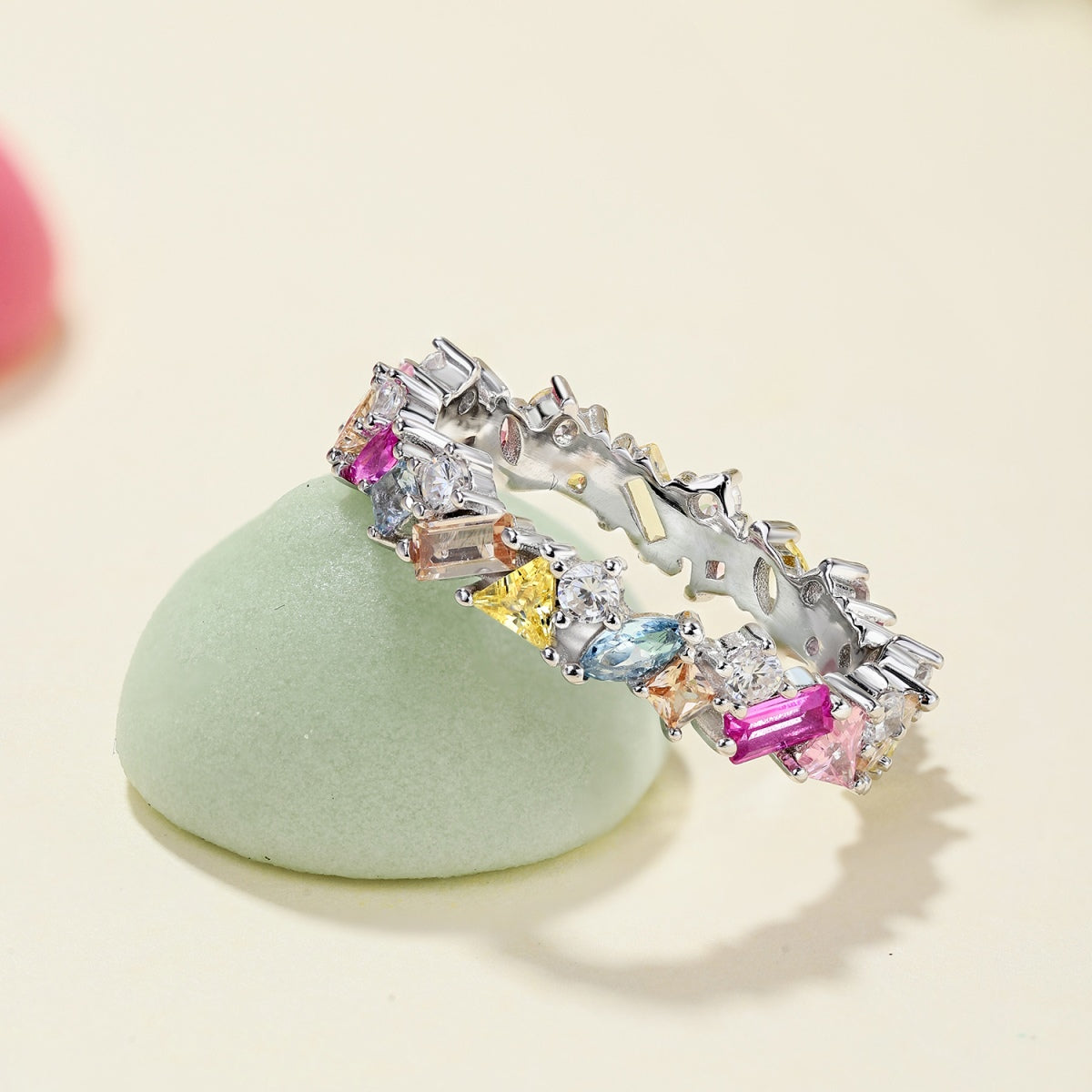 [Love More]Dazzling Polychromatic Multi cut Daily Ring