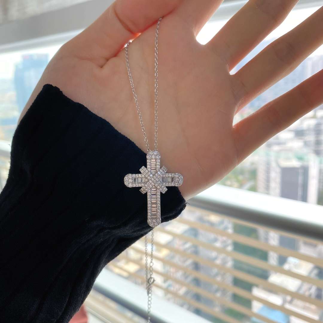 [Love More]Gypsophila With Dimonds Necklace