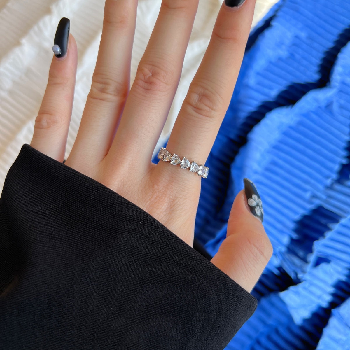 [Love More]0.25 Carat Radiant Romance Heart Cut Lover Ring
