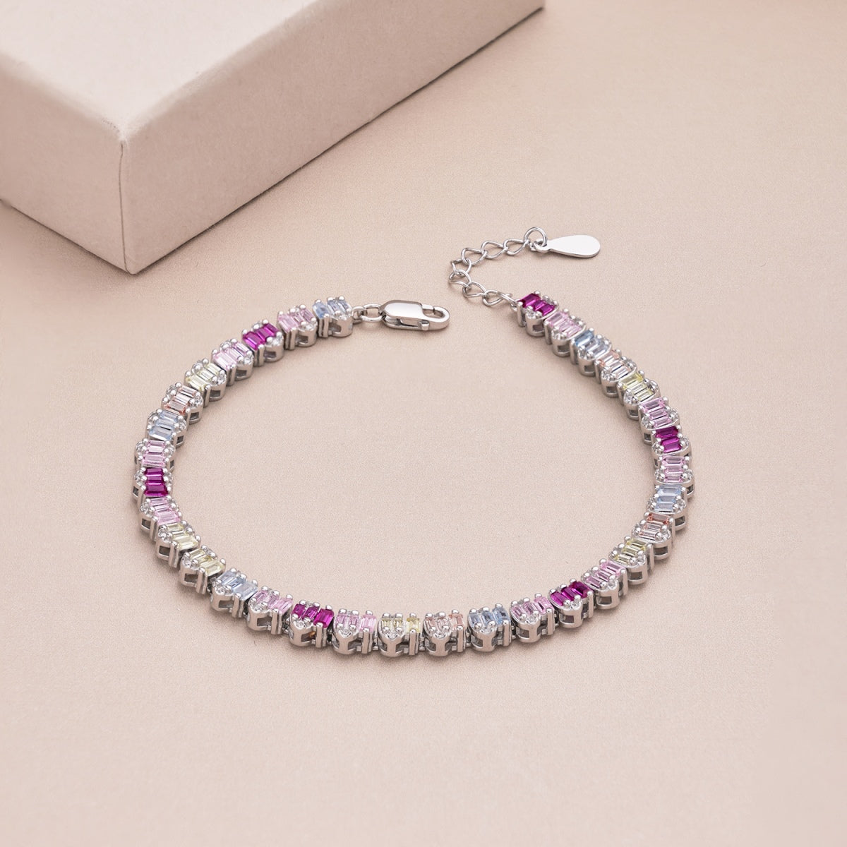 [Love More]Delicate Colorful Emerald Cut Party Bracelet