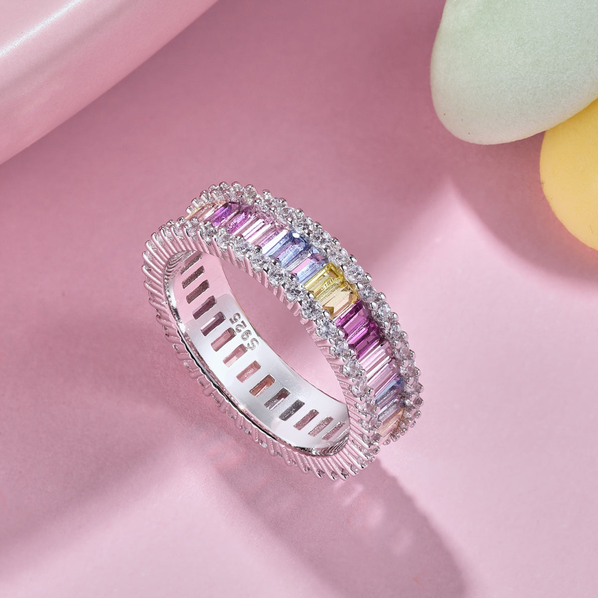 [Love More]Dainty Kaleidoscopic Emerald Cut Daily Ring