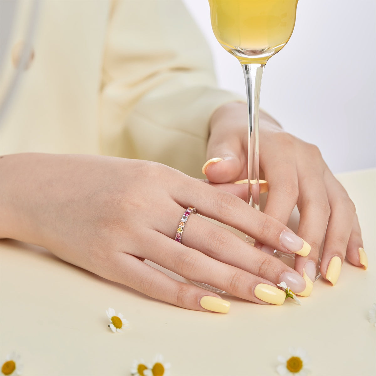 [Love More]Dazzling Lustrous Round Cut Tennis Ring