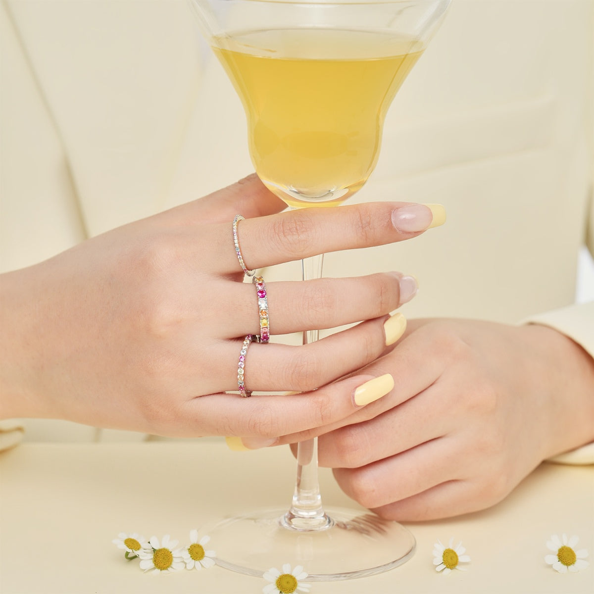 [Love More]Dazzling Lustrous Round Cut Tennis Ring