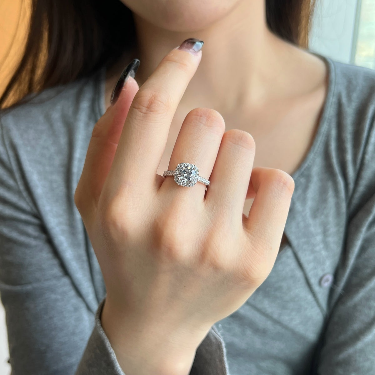 [Love More]Dazzling Resplendent Round Cut Wedding Ring