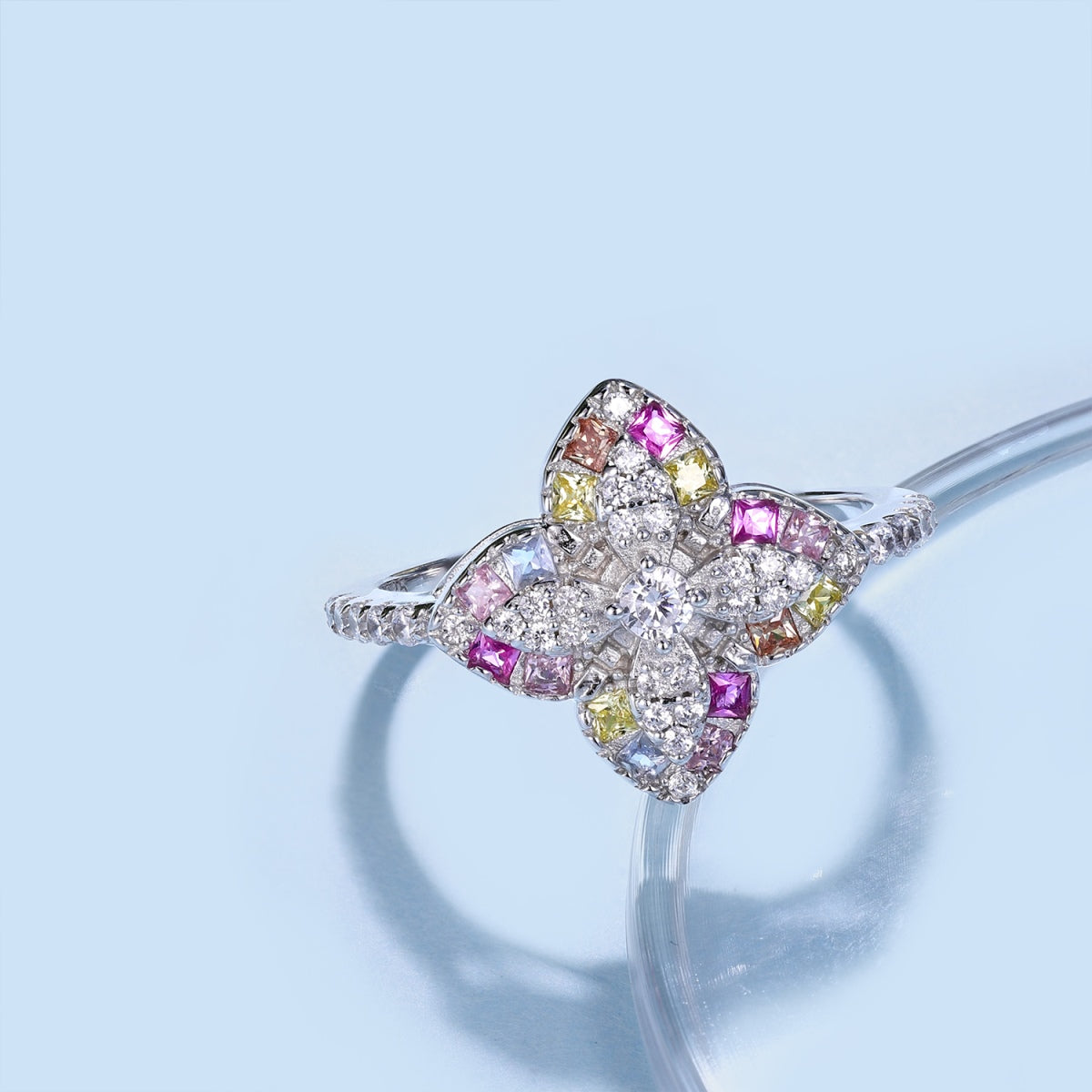 [Love More]Luxurious Colorful Flower Shape Banquet Ring