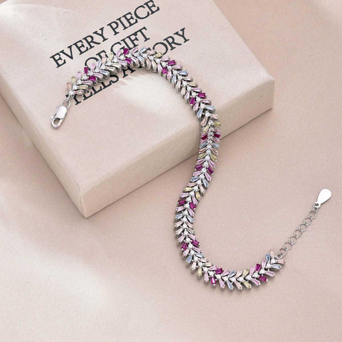 [Love More]Dainty Radiant Emerald Cut Daily Bracelet