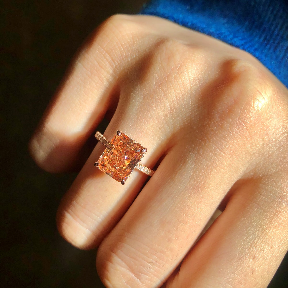 [Love More]4.0 Carat Luxurious Engagement Ring