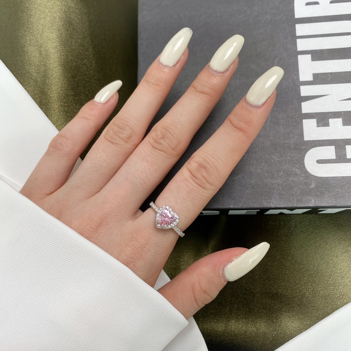 [Love More]Eternity Splashy Romantic Heart Shape Lover Ring