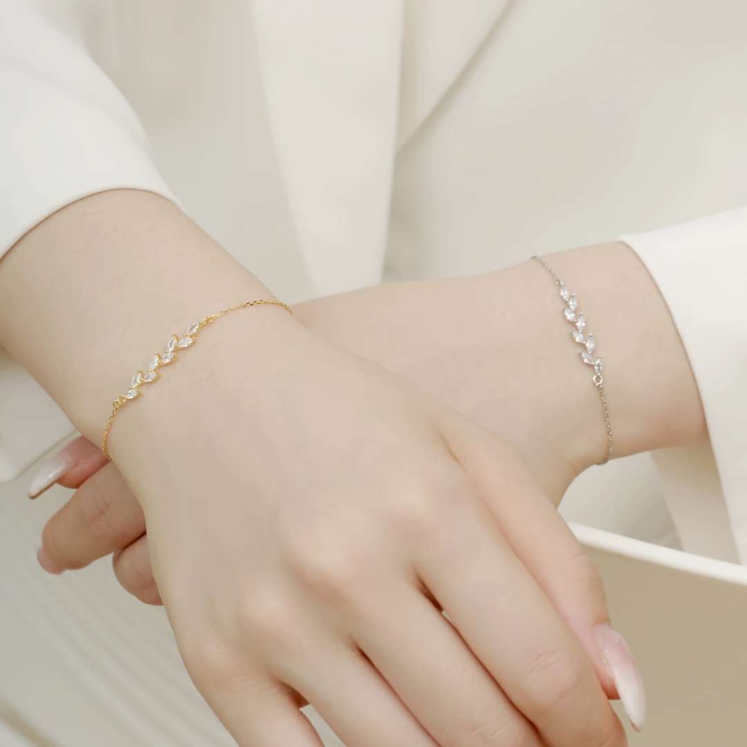 [Love More]Elegant Wheat Leaves Shape Bracelet