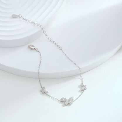 [Love More]Delicate Butterfly Pendant Bracelet