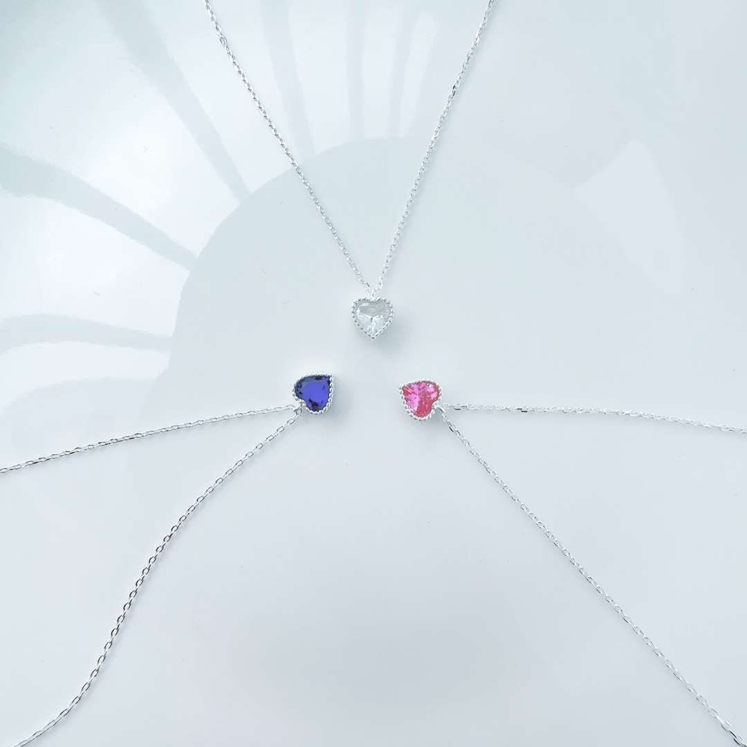 [Love More]Ornate Heart Shape Necklace