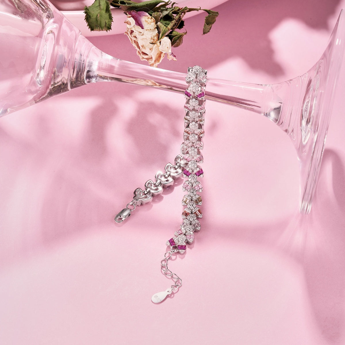 [Love More]Dainty Exquisite Flower Shape Daily Bracelet