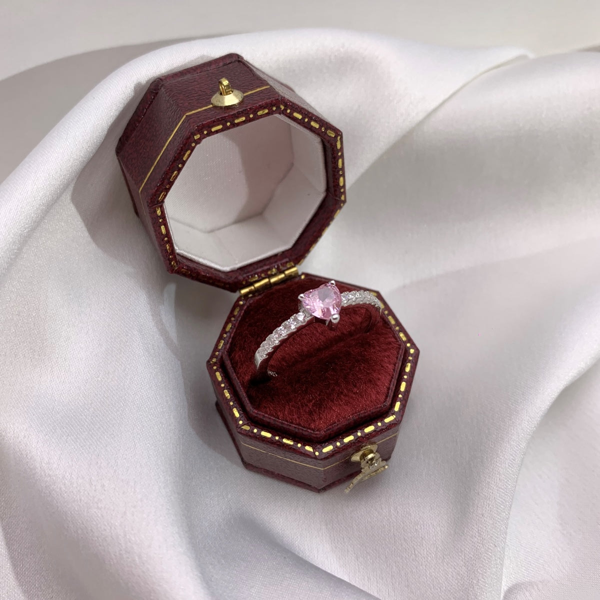 [Love More]0.5 Carat CaratEternity Charming Heart Shape Lover Ring