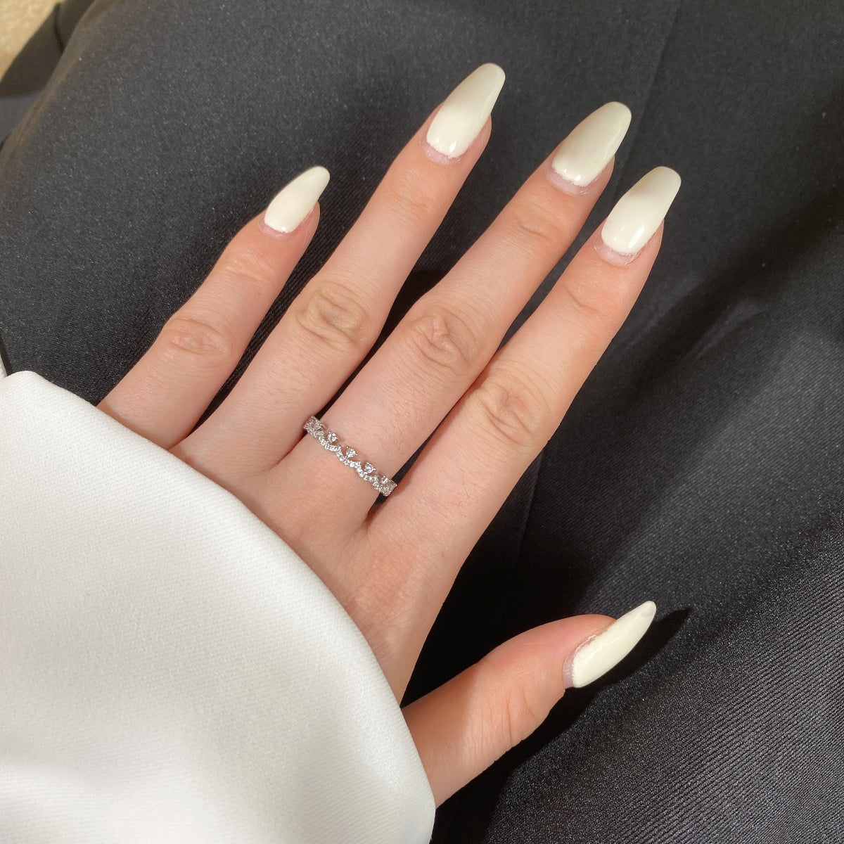 [Love More]Elegant Resplendent Round Shape Party Ring