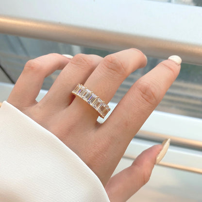 [Love More]0.75 Carat Elegant Emerald Cut Tennis Ring